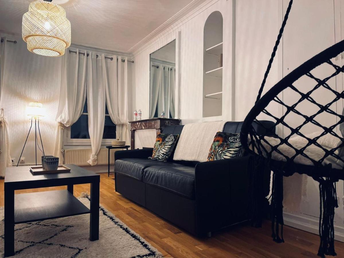 Chic Apartment On The Famous Shopping Rue Du Faubourg Saint-Honore Street ปารีส ภายนอก รูปภาพ