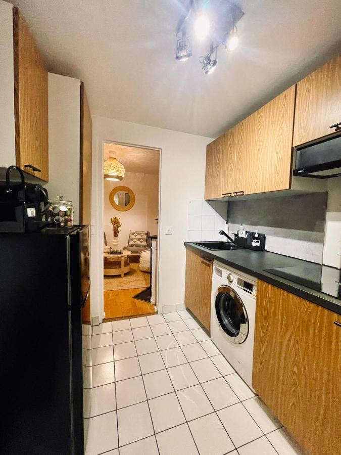 Chic Apartment On The Famous Shopping Rue Du Faubourg Saint-Honore Street ปารีส ภายนอก รูปภาพ